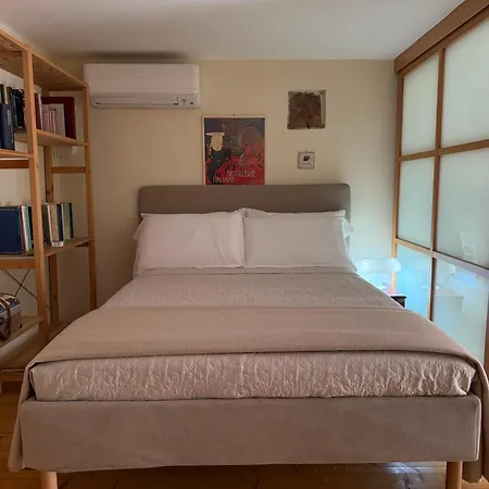 Rosy Apartamento Sarzana